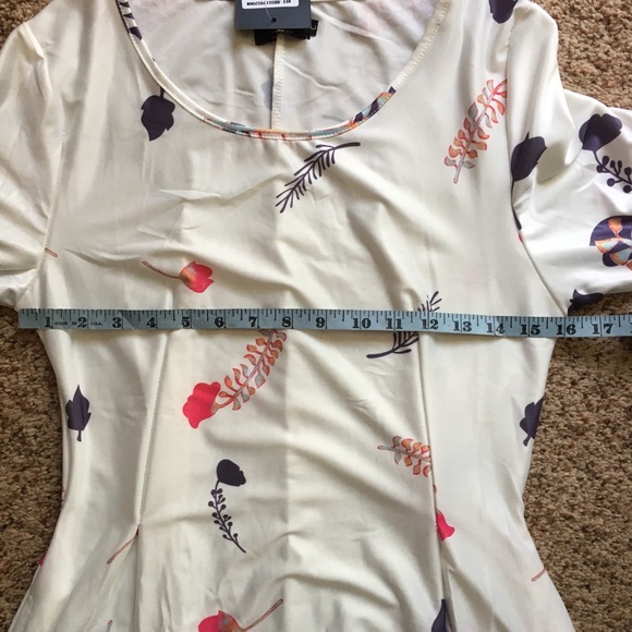 Beautiful R&B Collection floral dress NWT - Picture 3 of 8